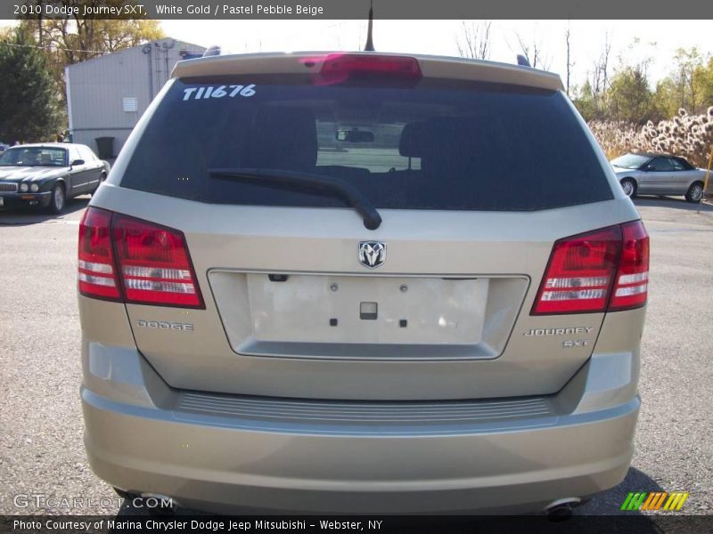 White Gold / Pastel Pebble Beige 2010 Dodge Journey SXT