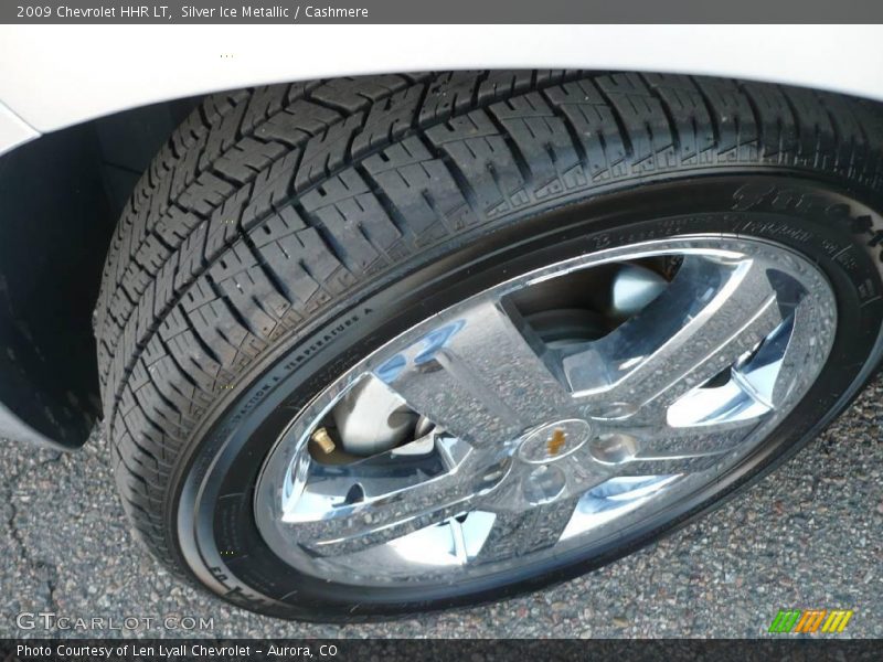 Silver Ice Metallic / Cashmere 2009 Chevrolet HHR LT