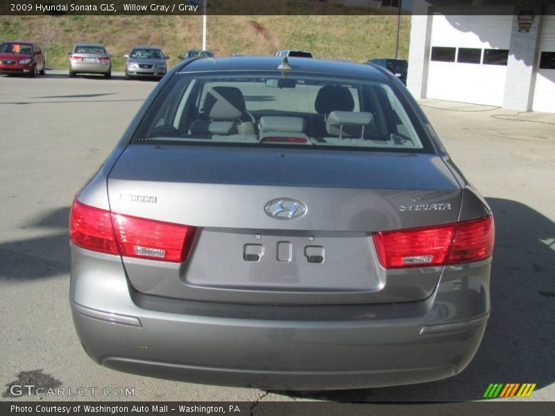 Willow Gray / Gray 2009 Hyundai Sonata GLS