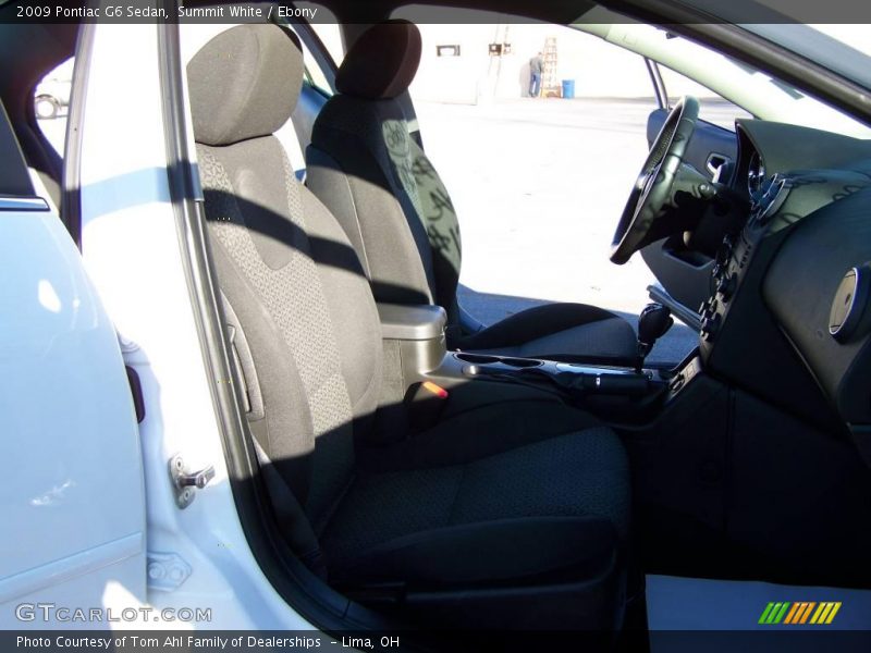 Summit White / Ebony 2009 Pontiac G6 Sedan