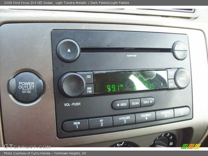 Light Tundra Metallic / Dark Pebble/Light Pebble 2006 Ford Focus ZX4 SES Sedan