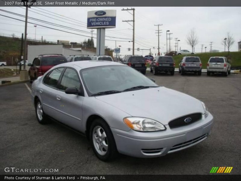 Silver Frost Metallic / Medium/Dark Flint 2007 Ford Taurus SE