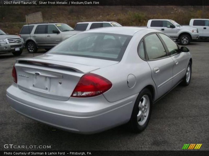 Silver Frost Metallic / Medium/Dark Flint 2007 Ford Taurus SE