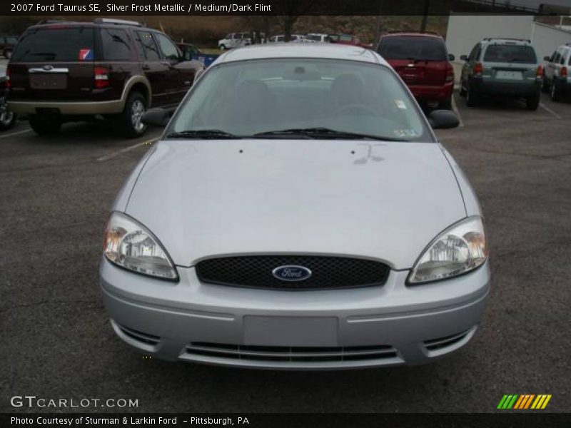 Silver Frost Metallic / Medium/Dark Flint 2007 Ford Taurus SE
