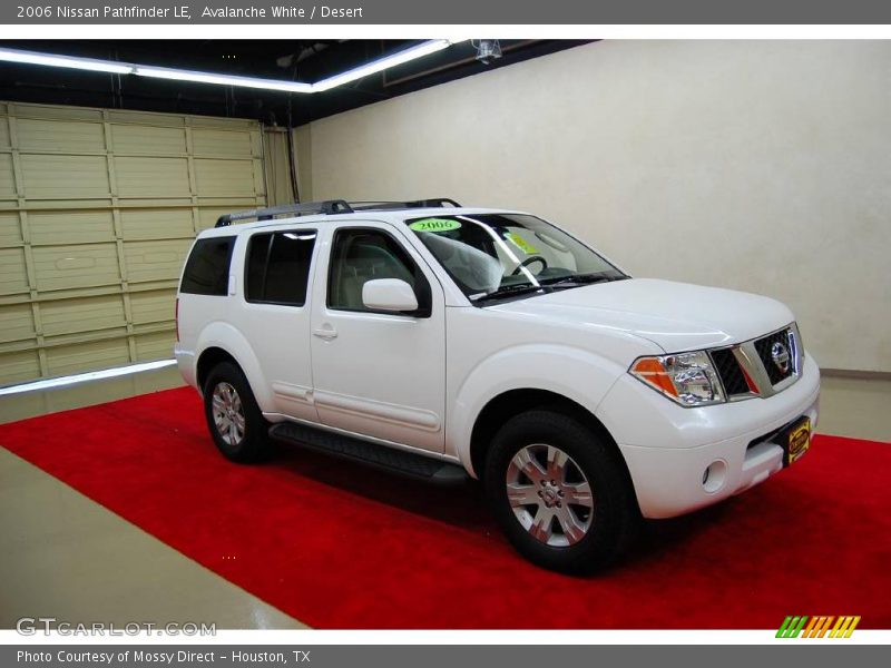 Avalanche White / Desert 2006 Nissan Pathfinder LE