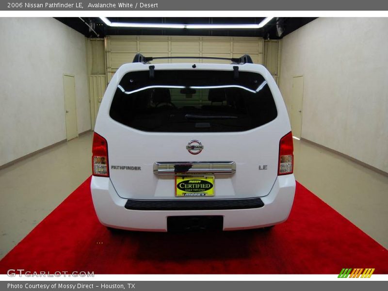 Avalanche White / Desert 2006 Nissan Pathfinder LE