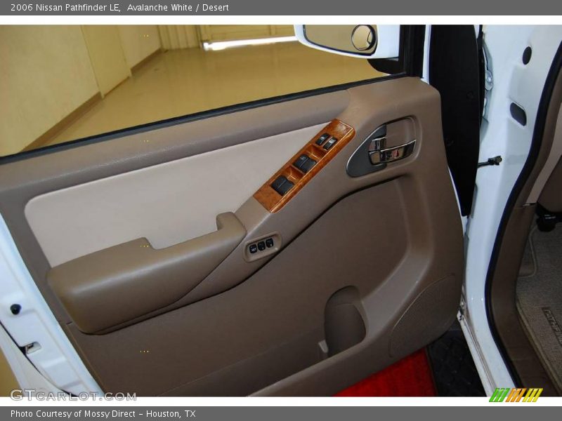 Avalanche White / Desert 2006 Nissan Pathfinder LE