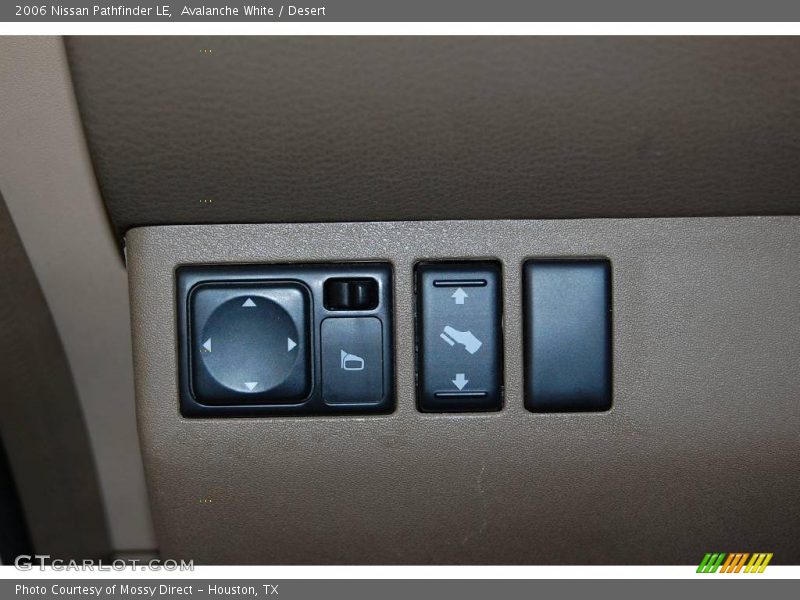 Avalanche White / Desert 2006 Nissan Pathfinder LE