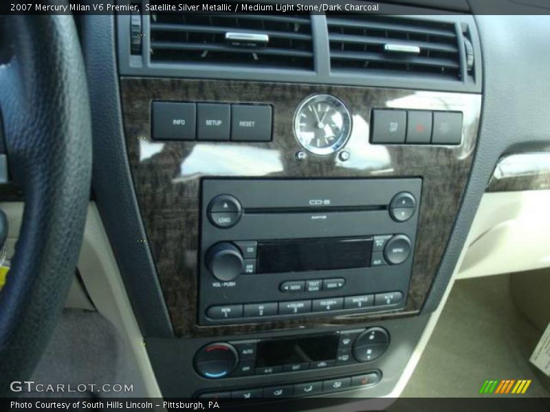 Satellite Silver Metallic / Medium Light Stone/Dark Charcoal 2007 Mercury Milan V6 Premier
