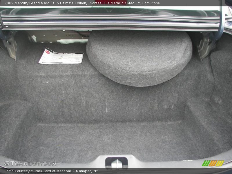 Norsea Blue Metallic / Medium Light Stone 2009 Mercury Grand Marquis LS Ultimate Edition