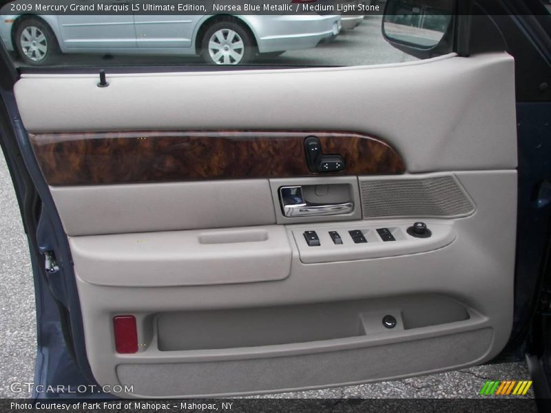 Norsea Blue Metallic / Medium Light Stone 2009 Mercury Grand Marquis LS Ultimate Edition