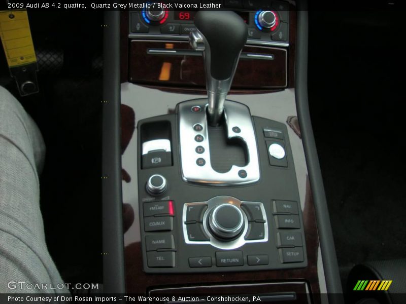 Quartz Grey Metallic / Black Valcona Leather 2009 Audi A8 4.2 quattro