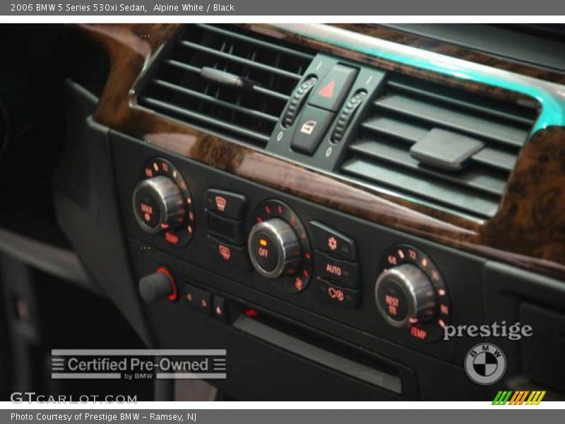 Alpine White / Black 2006 BMW 5 Series 530xi Sedan