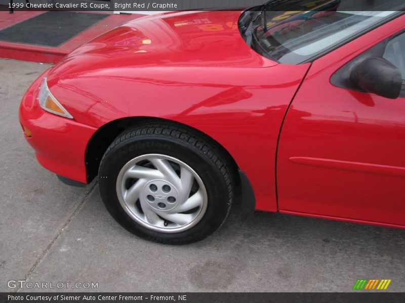Bright Red / Graphite 1999 Chevrolet Cavalier RS Coupe
