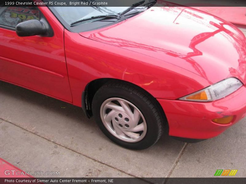 Bright Red / Graphite 1999 Chevrolet Cavalier RS Coupe