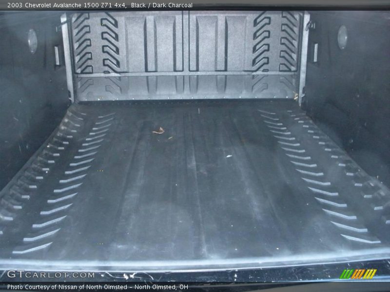 Black / Dark Charcoal 2003 Chevrolet Avalanche 1500 Z71 4x4