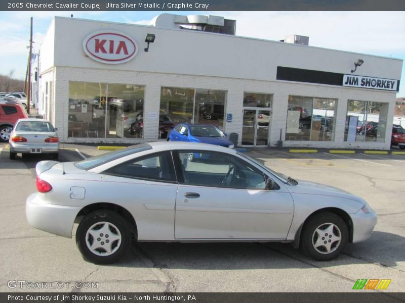 Ultra Silver Metallic / Graphite Gray 2005 Chevrolet Cavalier Coupe