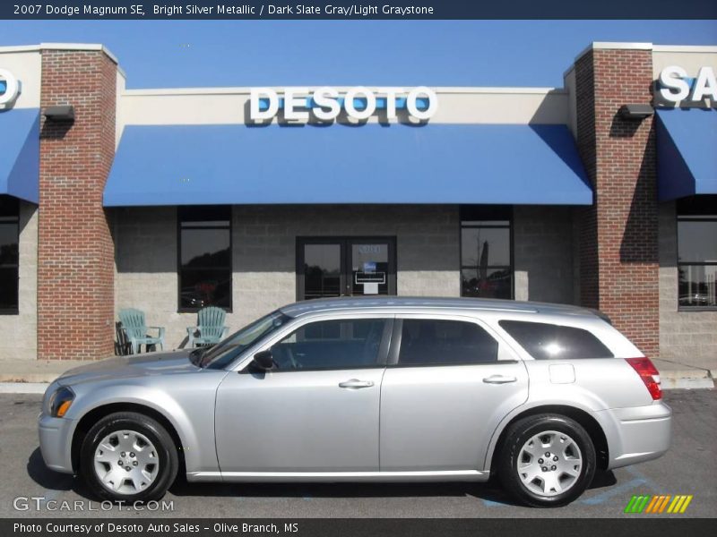 Bright Silver Metallic / Dark Slate Gray/Light Graystone 2007 Dodge Magnum SE
