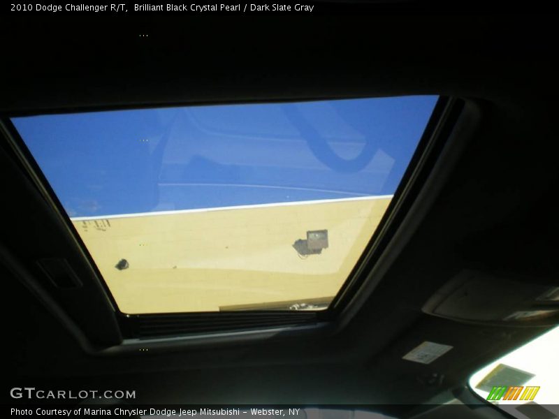 Brilliant Black Crystal Pearl / Dark Slate Gray 2010 Dodge Challenger R/T