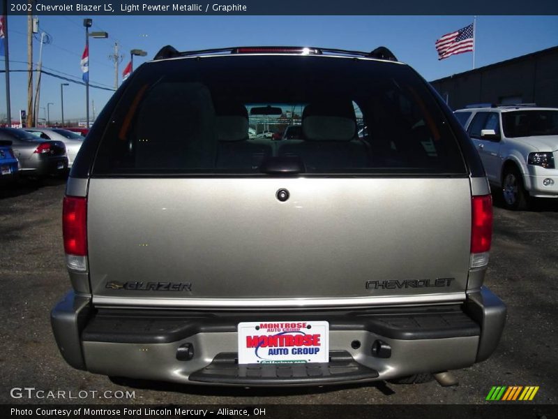 Light Pewter Metallic / Graphite 2002 Chevrolet Blazer LS