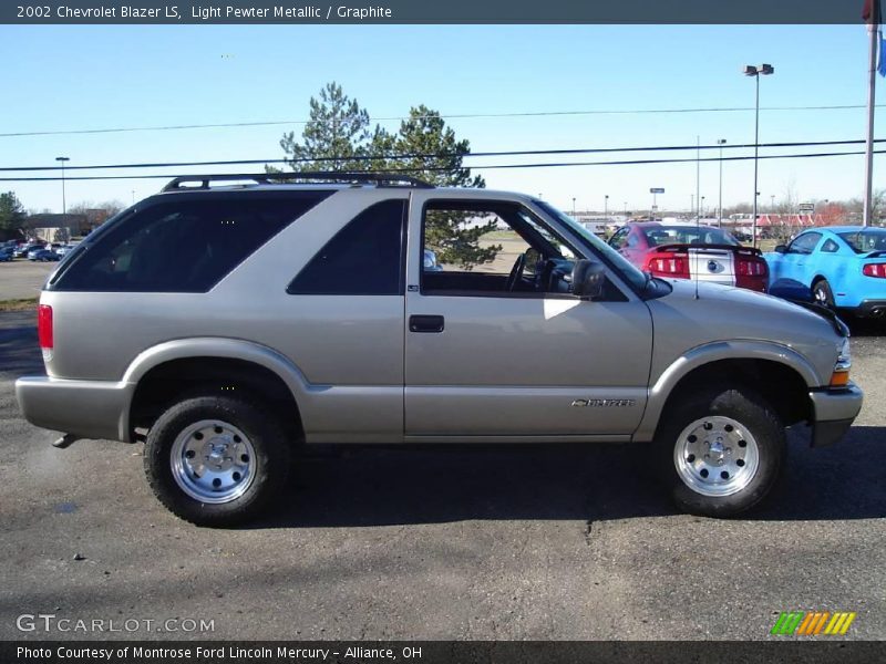 Light Pewter Metallic / Graphite 2002 Chevrolet Blazer LS