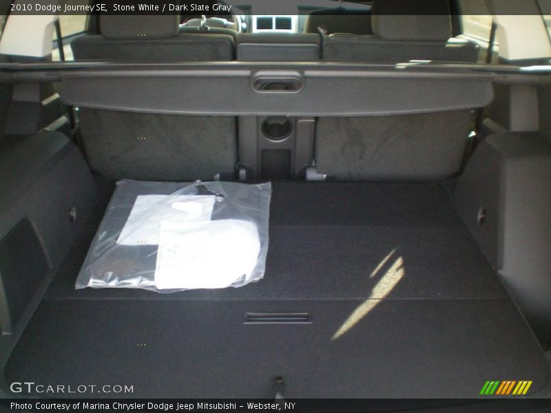 Stone White / Dark Slate Gray 2010 Dodge Journey SE