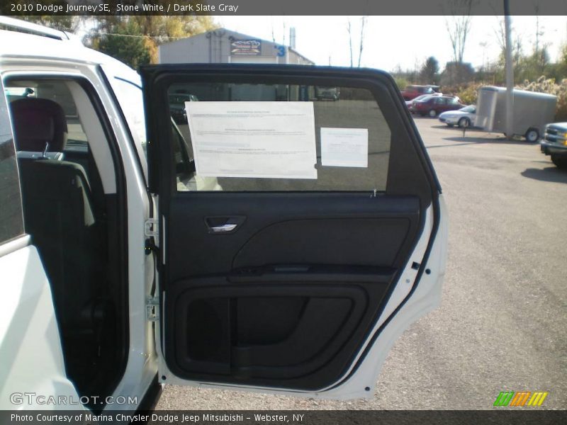 Stone White / Dark Slate Gray 2010 Dodge Journey SE
