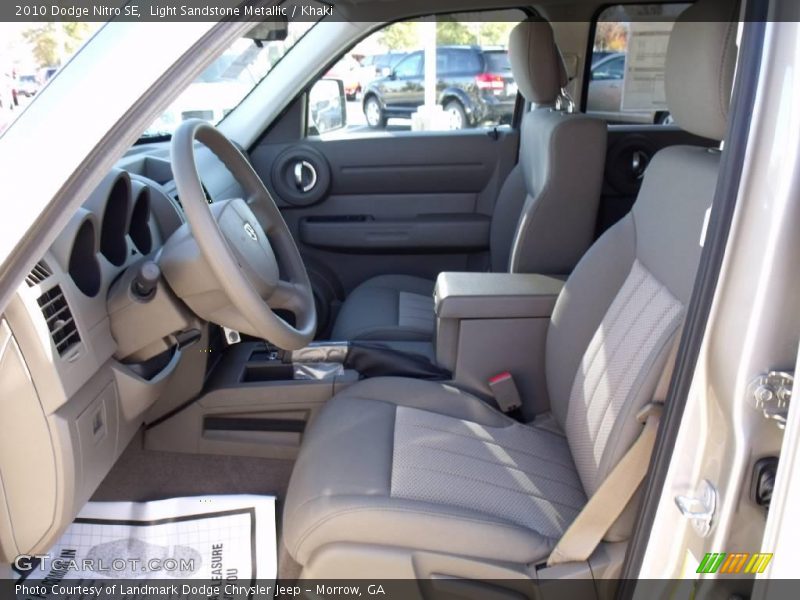 Light Sandstone Metallic / Khaki 2010 Dodge Nitro SE