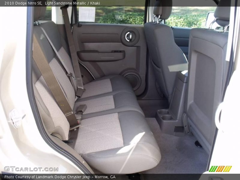 Light Sandstone Metallic / Khaki 2010 Dodge Nitro SE