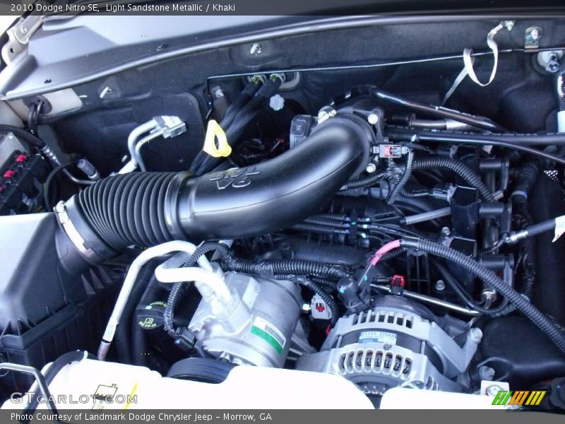 Light Sandstone Metallic / Khaki 2010 Dodge Nitro SE