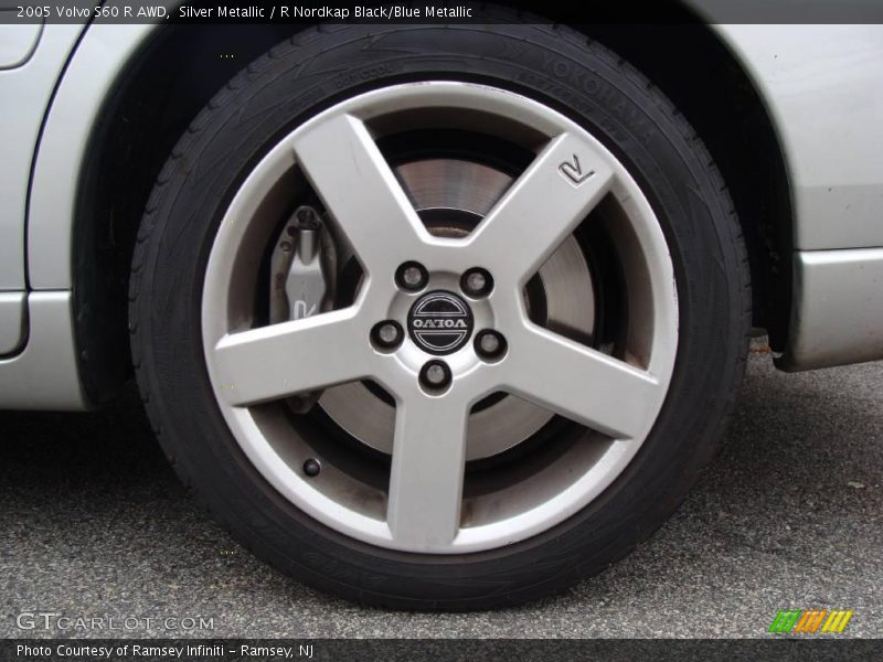Silver Metallic / R Nordkap Black/Blue Metallic 2005 Volvo S60 R AWD
