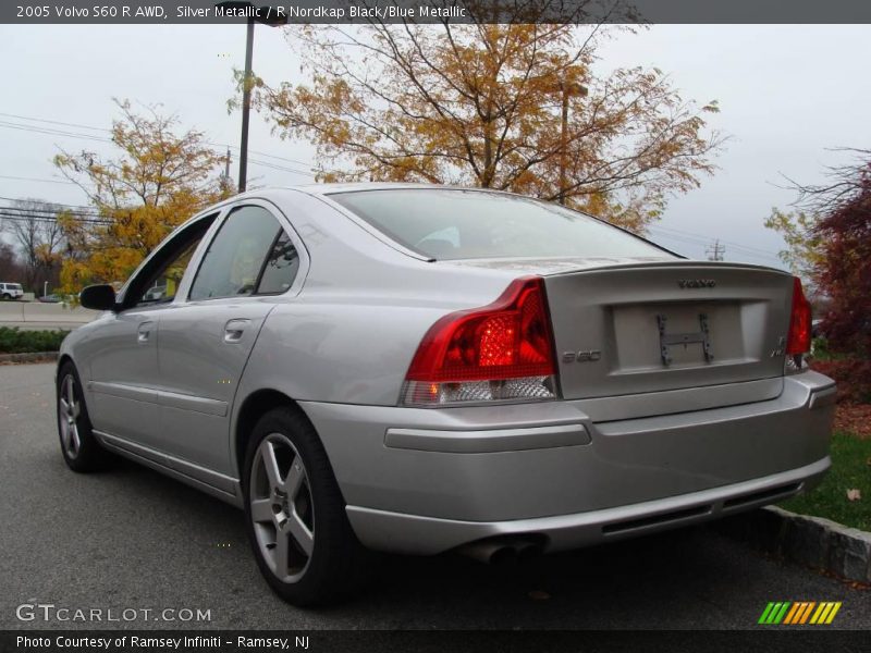 Silver Metallic / R Nordkap Black/Blue Metallic 2005 Volvo S60 R AWD