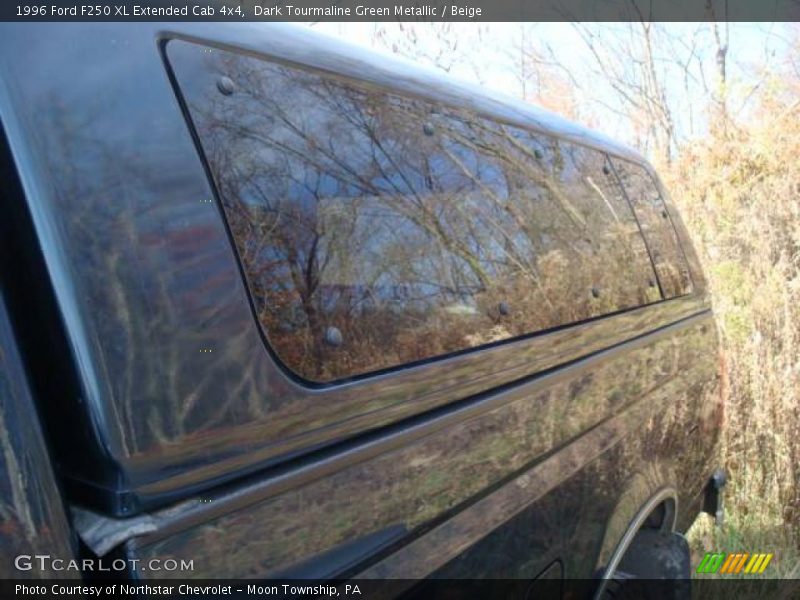 Dark Tourmaline Green Metallic / Beige 1996 Ford F250 XL Extended Cab 4x4