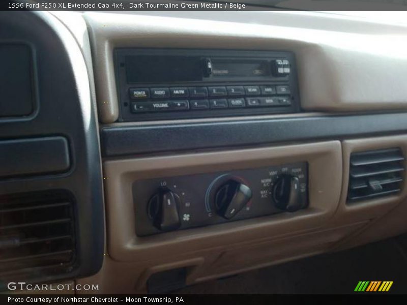 Dark Tourmaline Green Metallic / Beige 1996 Ford F250 XL Extended Cab 4x4