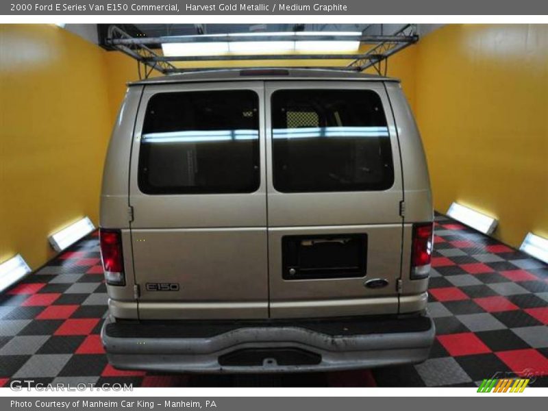 Harvest Gold Metallic / Medium Graphite 2000 Ford E Series Van E150 Commercial