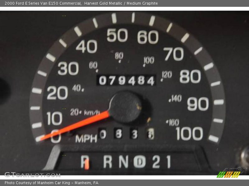 Harvest Gold Metallic / Medium Graphite 2000 Ford E Series Van E150 Commercial