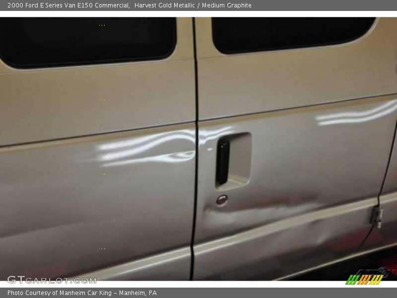 Harvest Gold Metallic / Medium Graphite 2000 Ford E Series Van E150 Commercial