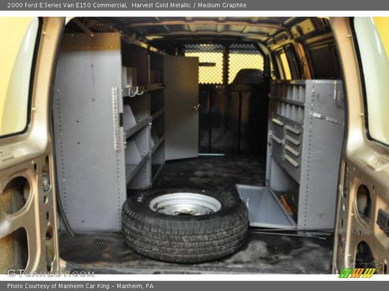 Harvest Gold Metallic / Medium Graphite 2000 Ford E Series Van E150 Commercial