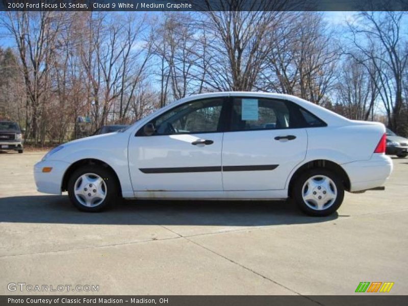 Cloud 9 White / Medium Graphite 2000 Ford Focus LX Sedan
