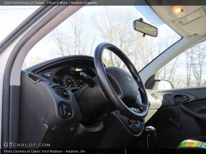 Cloud 9 White / Medium Graphite 2000 Ford Focus LX Sedan