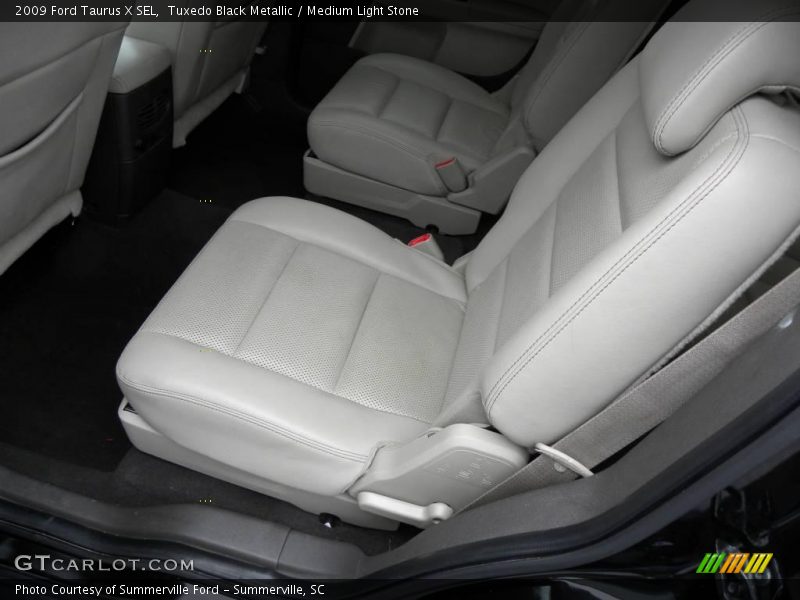 Tuxedo Black Metallic / Medium Light Stone 2009 Ford Taurus X SEL