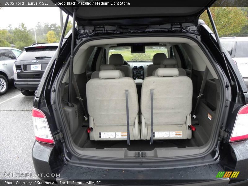 Tuxedo Black Metallic / Medium Light Stone 2009 Ford Taurus X SEL