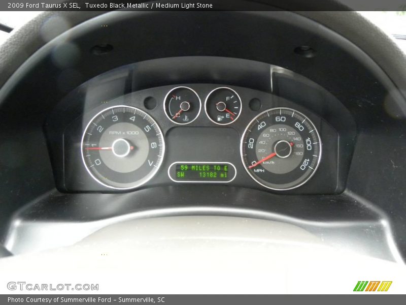 Tuxedo Black Metallic / Medium Light Stone 2009 Ford Taurus X SEL