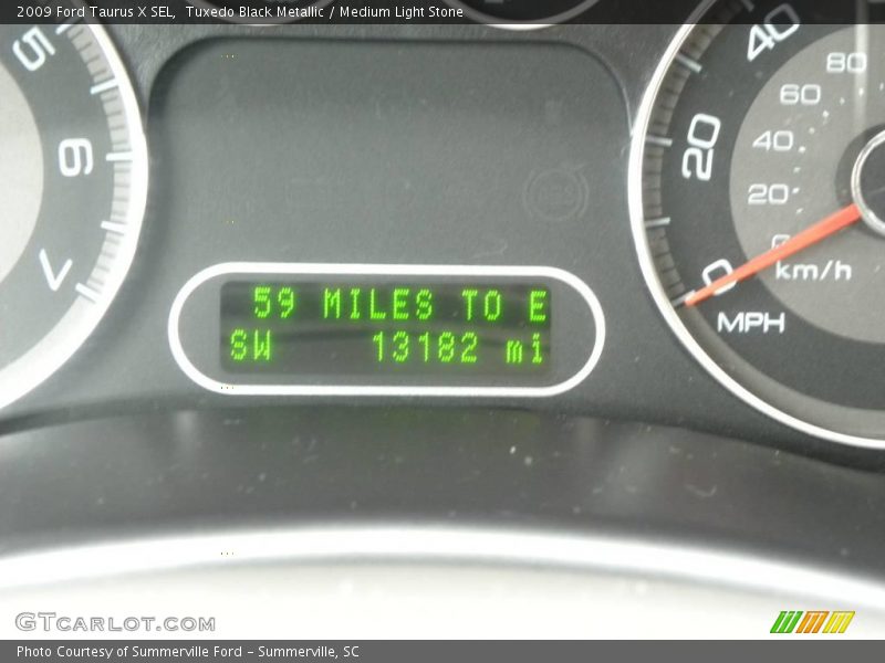 Tuxedo Black Metallic / Medium Light Stone 2009 Ford Taurus X SEL