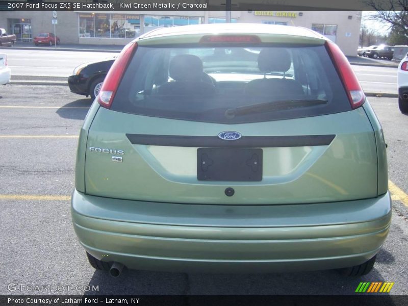 Kiwi Green Metallic / Charcoal 2007 Ford Focus ZX5 SE Hatchback