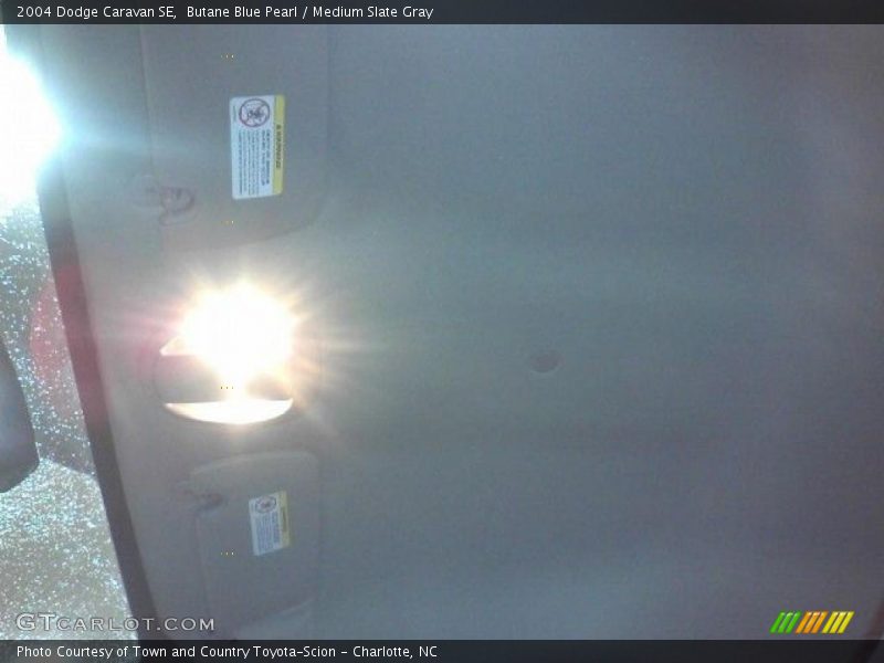 Butane Blue Pearl / Medium Slate Gray 2004 Dodge Caravan SE