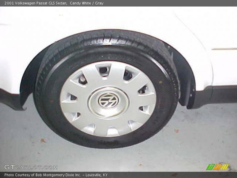 Candy White / Gray 2001 Volkswagen Passat GLS Sedan