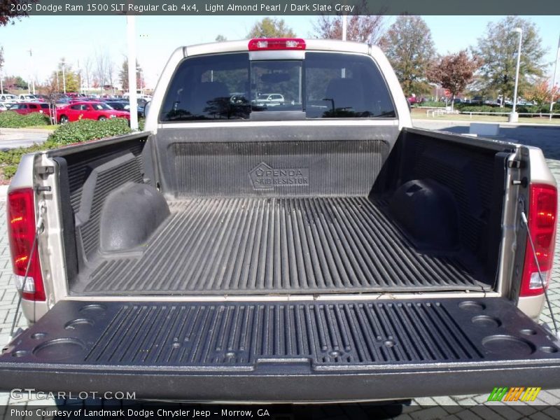 Light Almond Pearl / Dark Slate Gray 2005 Dodge Ram 1500 SLT Regular Cab 4x4