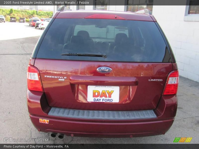 Merlot Metallic / Pebble 2005 Ford Freestyle Limited AWD