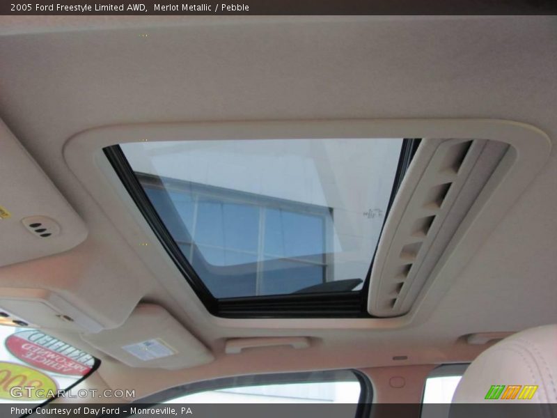 Merlot Metallic / Pebble 2005 Ford Freestyle Limited AWD